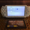 Портативная консоль Sony PlayStation Portable Slim and Lite (б/у) - белая